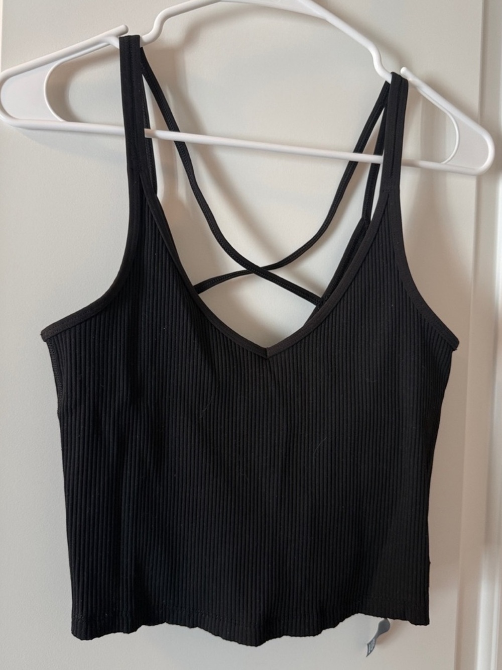 Vuori Black Ribbed V-Neck Strappy Tank